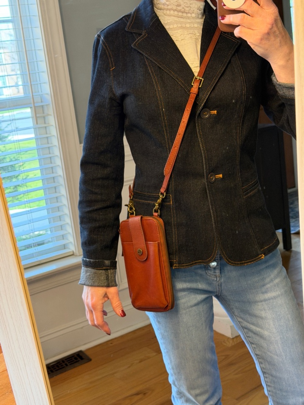 Timberland Minimalist Leather Phone Crossbody Wallet Brown Compact (GUC)
